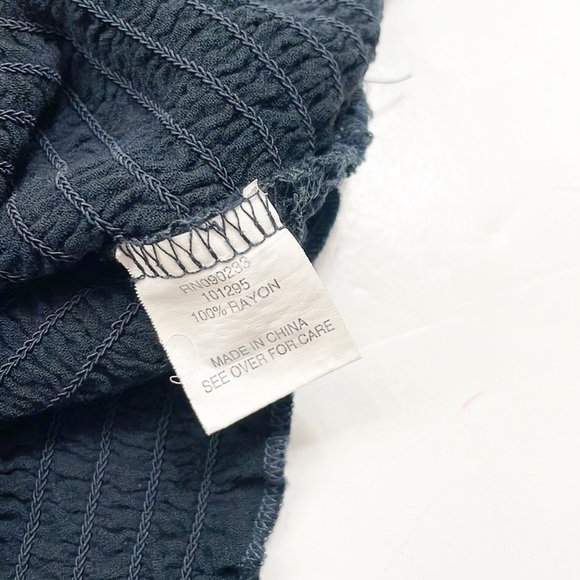 Kendall & Kylie black ruched crop top - Picture 4 of 5